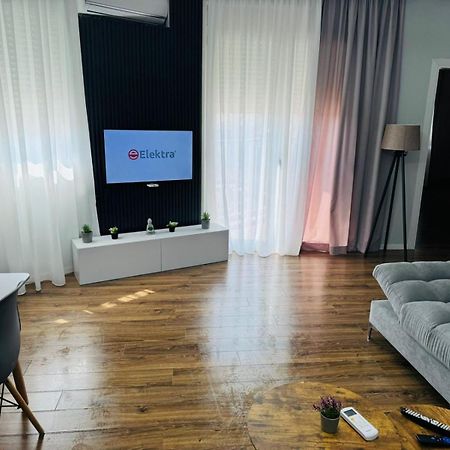 Apartamente Tiranë Luaran gambar