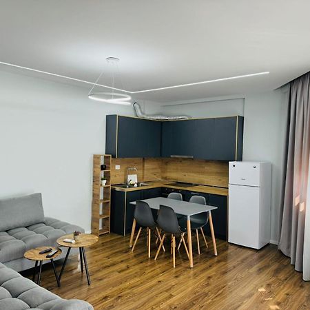 Apartamente Tiranë Luaran gambar