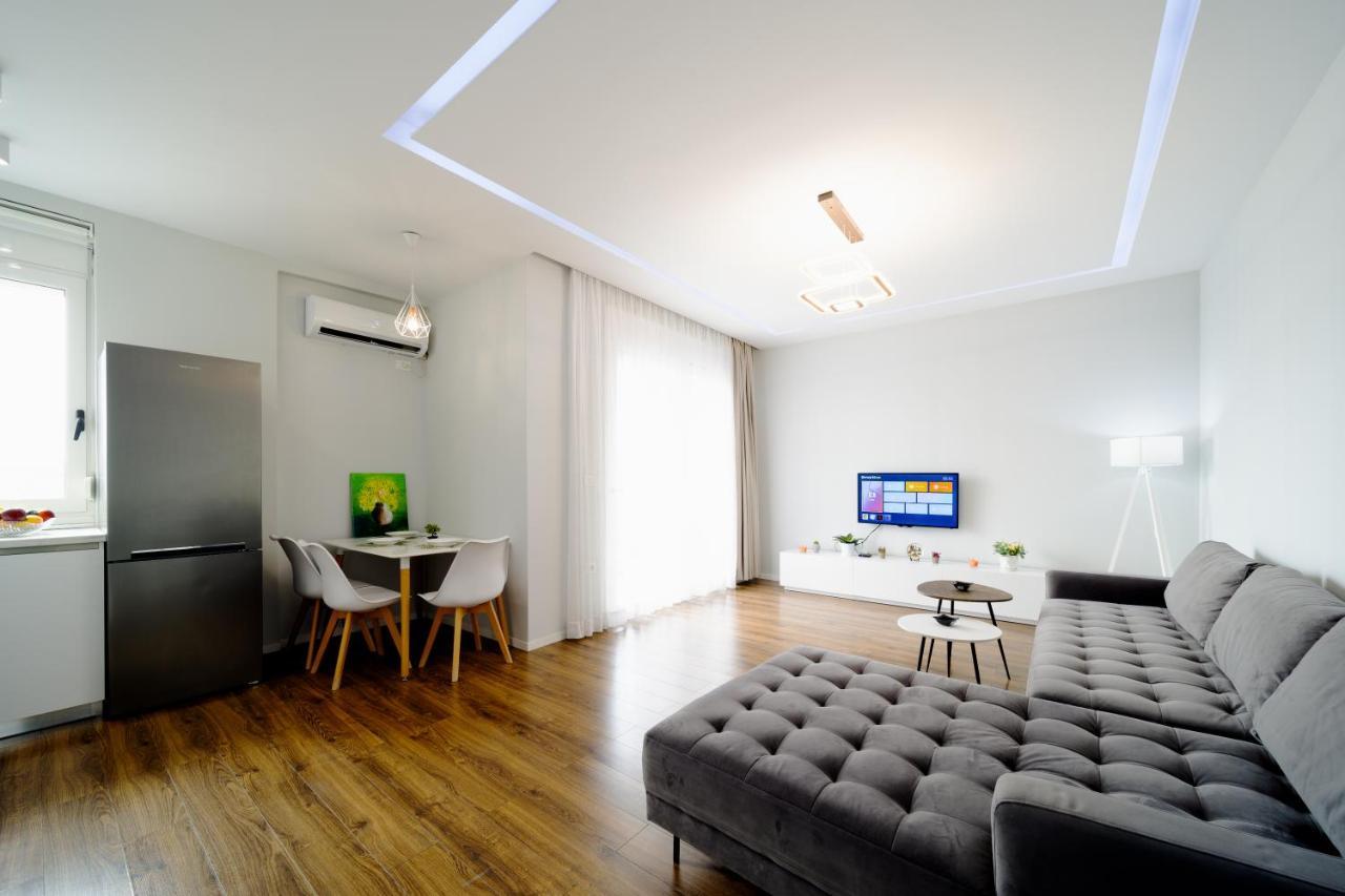 Apartamente Tiranë Luaran gambar