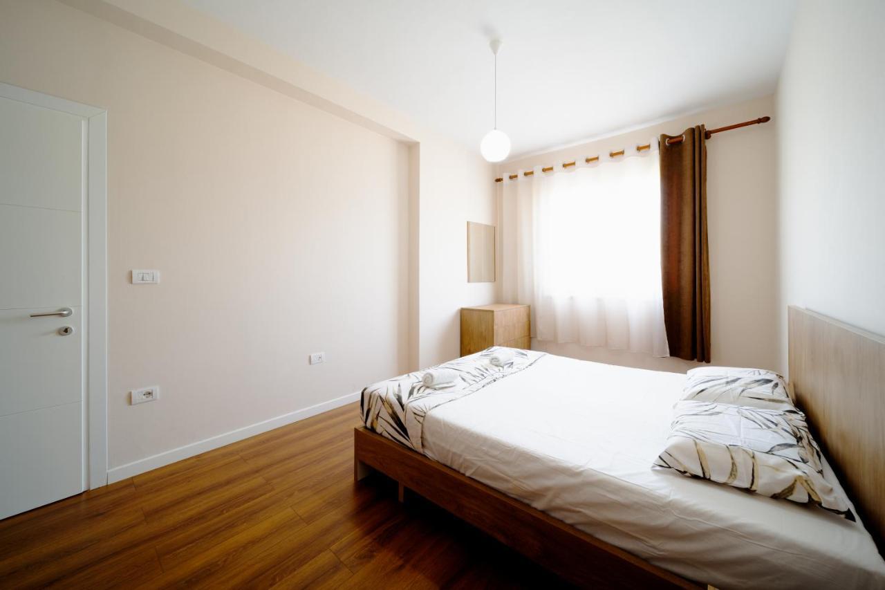 Apartamente Tiranë Luaran gambar