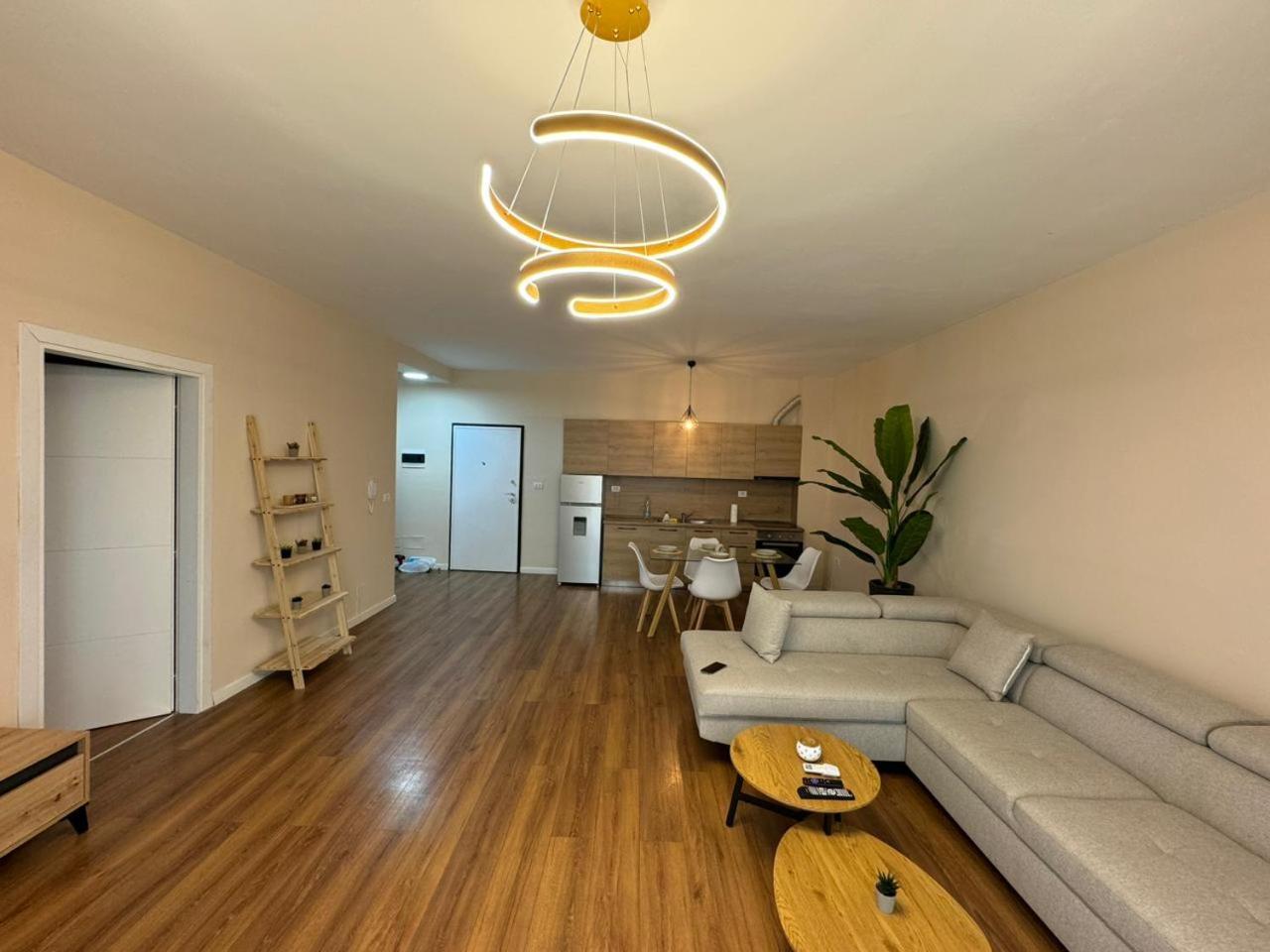 Apartamente Tiranë Luaran gambar